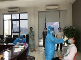 Nanofrance tổ chức lấy mẫu xét nghiệm COVID-19