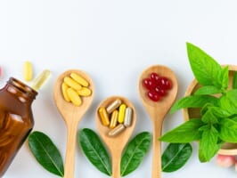 [Góc giải đáp] - Nên uống thực phẩm chức năng bao lâu thì dừng